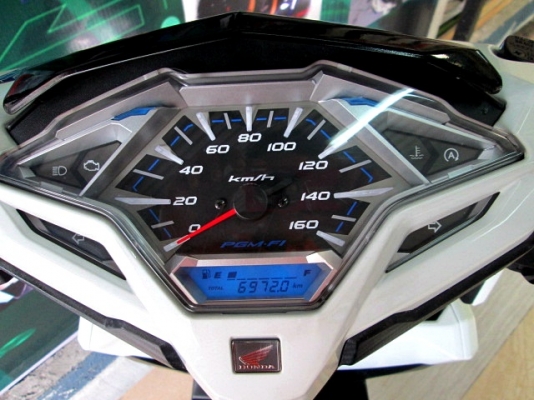 ( ฟรีดาวน์ ) all new click 125 i ไฟหน้า LED สีขาว ตัวท็อปสุด ล้อแม็ก ระบบ idling stop คอมบายเบลก ไมล์ 6 พันโล 45900