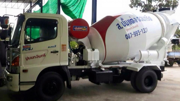 ขายรถโม่ปูนใหม่ 4 คิว ขายรถโม่ปูนใหม่ 4 คิว