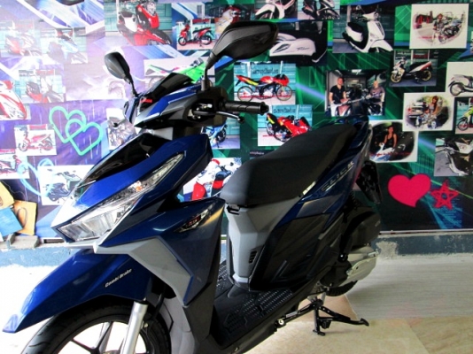 ( ฟรีดาวน์ ) all new  click 125 i ไฟหน้า LED ตัวท็อป สีน้ำเงิน โฉมใหม่ ลายใหม่ล่าสุด 2016 ไมล์น้อย 270 กม.สภาพน้องๆป้ายแดง 48900