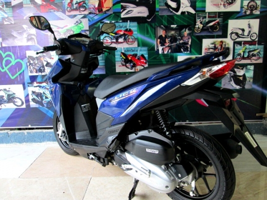 ( ฟรีดาวน์ ) all new  click 125 i ไฟหน้า LED ตัวท็อป สีน้ำเงิน โฉมใหม่ ลายใหม่ล่าสุด 2016 ไมล์น้อย 270 กม.สภาพน้องๆป้ายแดง 48900