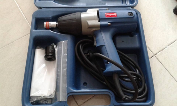 บ็อกไฟฟ้า 220 โวล์