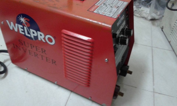 ตู้เชื่อมอินเวอร์เตอร์ 200 แอม์