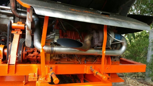 รถเกี่ยวข้าววรพจน์อุ้ม2.7 ตัน เครื่อง6hh1เทอร์โบ ตัวเดิน 12L