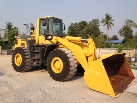 ขายด่วน !! KOMATSU WA400-3E นำเข้าจากญี่ปุ่น สวยๆ ครับ