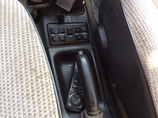 ขายรถ ฮุนได เอ็กเซล ปี96 เครื่องหัวฉีด 1.5 เกียร์ธรรมดา เพาเวอร์ กระจกไฟฟ้า ภายในสวยเดิมๆแอร์วิทยุCD/JVC ตัวถังเดิมๆไม่มีชนสีเต็มมีริ้วรอยบ้าง แม็กขอบ 15" ยางดี รถขับดีครับ พร้อมใช้งานขับกลับได้เลยครับ ขายถูก