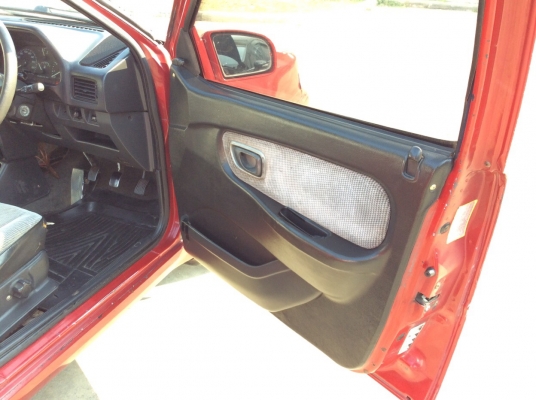 ขายรถ ฮุนได เอ็กเซล ปี96 เครื่องหัวฉีด 1.5 เกียร์ธรรมดา เพาเวอร์ กระจกไฟฟ้า ภายในสวยเดิมๆแอร์วิทยุCD/JVC ตัวถังเดิมๆไม่มีชนสีเต็มมีริ้วรอยบ้าง แม็กขอบ 15" ยางดี รถขับดีครับ พร้อมใช้งานขับกลับได้เลยครับ ขายถูก