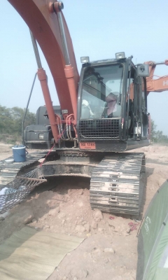 HITASHI ZX 200-5 ใช้งาน6000ช.มเศษ เอกสารเล่มทะเบียน มี2คัน