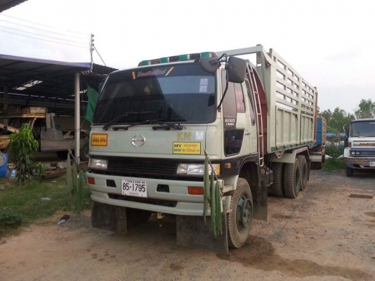 ขายรถดั้ม2เพลา HINO FM3M เครื่อง240แรง พาวเวอร์ ทิฟฟี่ สโลเดิม ภายในสวย แอร์เย็นฉ่ำ มีลำโพงลากพ่วง ยางใหม่สภาพดี เอกสารพร้อมโอน สนใจโทร 090-8588220คุณนะ 093-3258446คุณบิว หรือเข้าดูสินค้าอื่นๆได้ที่ www.truck.in.th/498 หรือเพจFacebook ณรงค์ ซื้อขายรถมือสอ