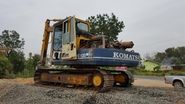 ขายรถขุดแบ็ค komatsu120-3 ช่วงล่างดีเอวแน่น บูมสวยเดิม สภาพใช้งานได้ปกติ ภายในเดิม ฝาครอบหลังครบ ขายรถขุดแบ็ค komatsu120-3 ช่วงล่างดีเอวแน่น บูมสวยเดิม สภาพใช้งานได้ปกติ ภายในเดิม ฝาครอบหลังครบ