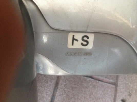 กระจกมองข้าง NISSAN มีไฟเลี้ยว LED เก่าญี่ปุ่นเเท้ไม่ทราบรุ่นเอาไปเเปลงใส่ได้