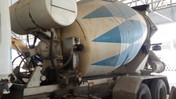 ขายสิบล้อโม่ปูน HINO สภาพพร้อมใช้งาน เครื่องเกียร์ดี โม่ตรง7คิวสภาพสวยพร้อมใช้งาน ยางพร้อมใฃ้ คัชชีดี ภายในเรียบร้อย เอกสารเล่มทะเบียนภาษีไม่ขาดพร้อมโอน