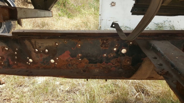 ขาย คัสซี ISUZU จัมโบ้ ไม่มีเลขคัสซี ไม่มีเล่มทะเบียน มีแค่คานหน้า กับเฟืองท้าย 240 ราคาคุยกันได้ครับ