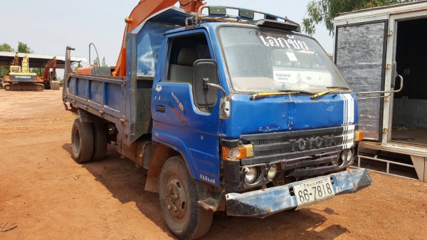 ขาย 6 ล้อดั้ม TOYOTA BU87 วางเครื่อง 4BB1 100 แรงม้า เอกสารเล่มทะเบียนครบ ราคาต่อรองได้ครับ