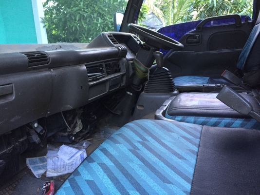 NQR140แรง. ปี48แท้ยางไหม่6เส้น 5.5ม NQR140แรง. ปี48แท้ยางไหม่6เส้น 5.5ม