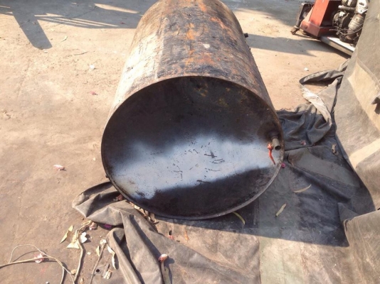 ขายถังน้ำมันขนาด250-300ลิตร 4000 บาท