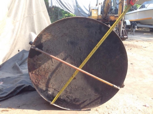 ขายถังน้ำมันขนาด250-300ลิตร 4000 บาท