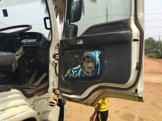 ขายรถเทเลอร์ ISUZU FVZ33MZ เครื่อง 6HH1-195 แรง ปี 42 แชสซีสวย พร้อมใช้งาน