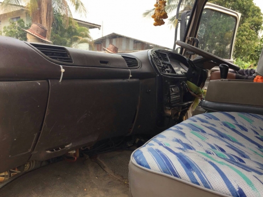 ขายรถเทเลอร์ ISUZU FVZ33MZ เครื่อง 6HH1-195 แรง ปี 42 แชสซีสวย พร้อมใช้งาน