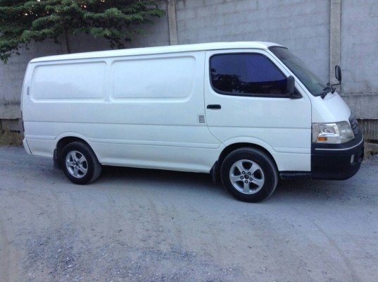 TOYOTA HIACE ปี2004 รถตู้บรรทุก เครื่องเดิมดีเซล3.0แน่น  เอาไว้ใช้งานคุ้ม