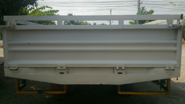 กะบะ เดิมใส่รถ 10 ล้อฟูโซ่ กระบะยาว 6.00 เมตร ขอบสูง .80 ซม.