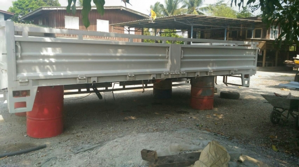 กะบะ เดิมใส่รถ 10 ล้อฟูโซ่ กระบะยาว 6.00 เมตร ขอบสูง .80 ซม.