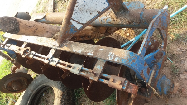 หางหกใส่รถไถฟอร์ด