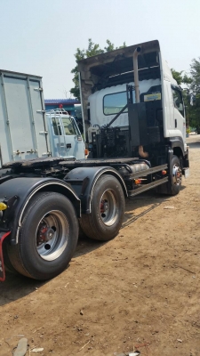 ขายรถสิบล้อหัวลาก ISUZU เครื่อง 360 แรง ปี 55 สภาพสวยพร้อมใช้งาน