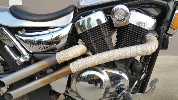 ขาย suzuki intruder 1400 cc  สภาพดี ทะเบียนโอน