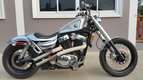 ขาย suzuki intruder 1400 cc  สภาพดี ทะเบียนโอน