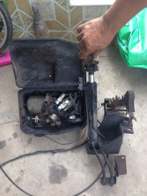 ขายไฮโดลิกยกหัวเก๋งระบบไฟฟ้า