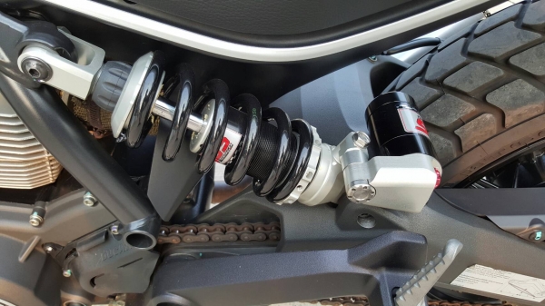 ขาย Ducati Scrambler ปี 2015 ใหม่มาก ไมล์ 5,xxx แต่งเต็ม