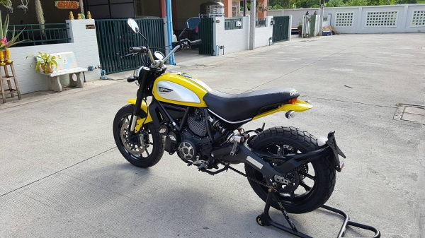 ขาย Ducati Scrambler ปี 2015 ใหม่มาก ไมล์ 5,xxx แต่งเต็ม