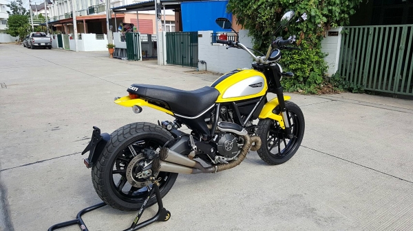 ขาย Ducati Scrambler ปี 2015 ใหม่มาก ไมล์ 5,xxx แต่งเต็ม