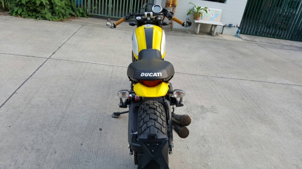 ขาย Ducati Scrambler ปี 2015 ใหม่มาก ไมล์ 5,xxx แต่งเต็ม