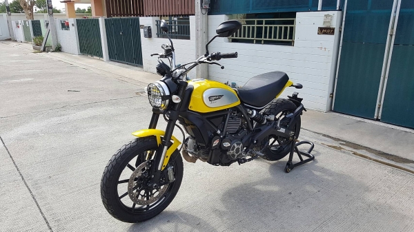 ขาย Ducati Scrambler ปี 2015 ใหม่มาก ไมล์ 5,xxx แต่งเต็ม