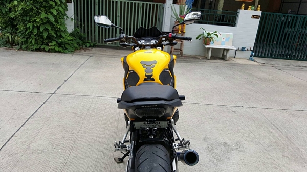 ขาย Honda CB650F ปี 2014 วิ่ง 9,xxx สภาพสวยมาก พร้อมของแต่ง