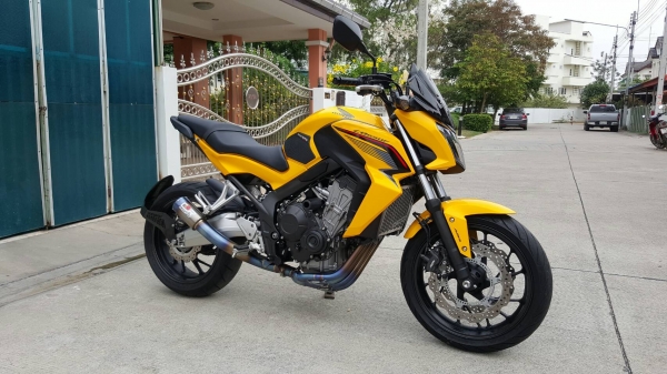 ขาย Honda CB650F ปี 2014 วิ่ง 9,xxx สภาพสวยมาก พร้อมของแต่ง
