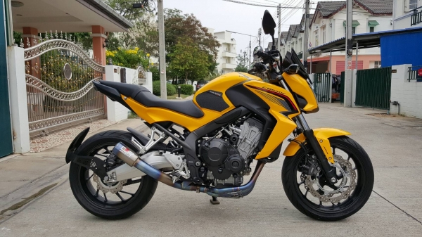 ขาย Honda CB650F ปี 2014 วิ่ง 9,xxx สภาพสวยมาก พร้อมของแต่ง