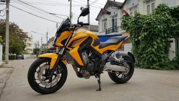ขาย Honda CB650F ปี 2014 วิ่ง 9,xxx สภาพสวยมาก พร้อมของแต่ง
