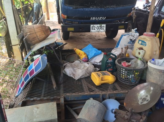 Isuzu npr115 ห้างแท้ตัวแรก Fหลัง หน้า เกียร์ยาว พร้อมหาวไฮดรอลิคขึ้นรถเกี่ยว Isuzu npr115 ห้างแท้ตัวแรก Fหลัง หน้า เกียร์ยาว พร้อมหาวไฮดรอลิคขึ้นรถเกี่ยว