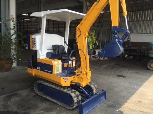 รถขุด Komatsu PC05-6 แทรคยาง มือสอง นำเข้าจากญี่ปุ่น ทำสีใหม่ รถขุด Komatsu PC05-6 แทรคยาง มือสอง นำเข้าจากญี่ปุ่น ทำสีใหม่