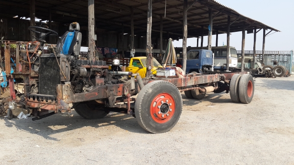 ขายคัชชี  ช่วงล่าง  เครื่องยนต์ 6BD1  เพาว์ทิฟฟี่  ทะเบียน ม.79