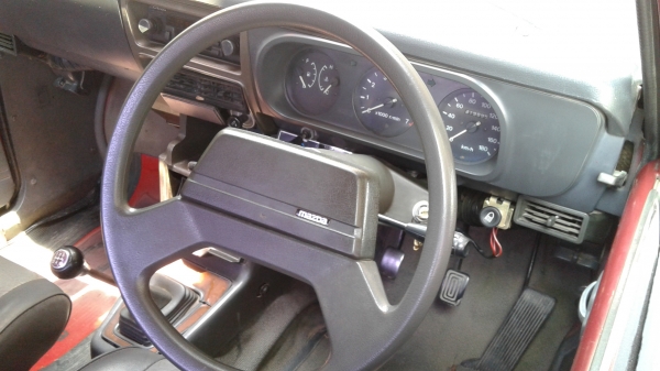 มาสด้า Familia เดิมๆ ด่วนๆ