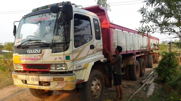 ขายด่วน ISUZU DEGA 270 ยูโร2 แม่ลูกดั้ม หินทราย สภาพพร้อมใช้งาน เครื่องเกียร์ดี ยางพอใช้ เอกสารเล่มทะเบียน