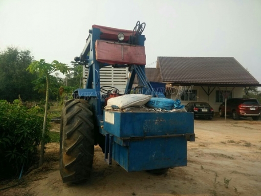 รถไถ FORD NEWHOLLAND 6600 อุปกรณ์คีบแสงกลึง
