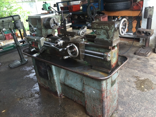 เครื่องกลึงอังกฤษยาวทั้งตัว5ฟุตใช้งานได้3.5ไฟบ้านถอดคอม้าได้กลึงงานมอเตอร์ไซด์ดีมากๆ เครื่องกลึงอังกฤษยาวทั้งตัว5ฟุตใช้งานได้3.5ไฟบ้านถอดคอม้าได้กลึงงานมอเตอร์ไซด์ดีมากๆ