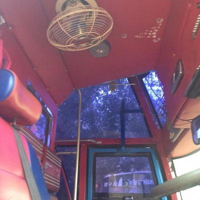 รถบัสพัดลม ไม่มีปัญหาใดๆ ในตัวรถ
