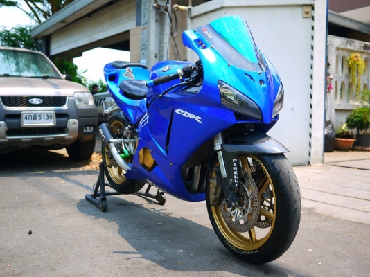 ขาย Cbr92 ตัวคาร์บูไฟฟ้าพร้อมทะเบียนแท้ เครื่องดีมากพร้อมออกทริป ระบบไฟทุกอย่างสมบูรณ์