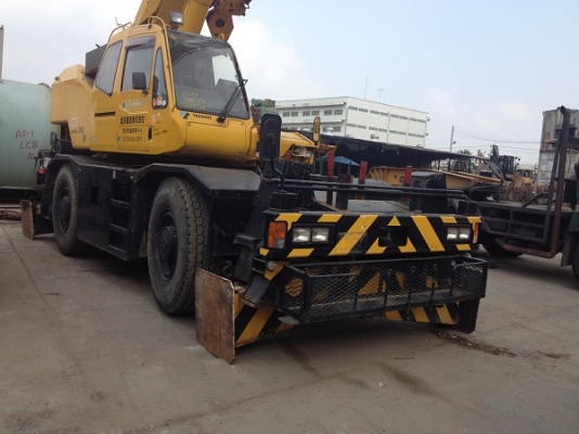 รถเครน 25 ตัน Tadano TR250-M6 สภาพดี พร้อมใช้งาน ระบบไฟฟ้าครบ