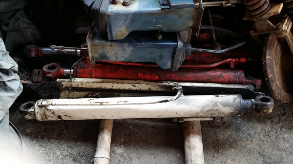 ขายชิ้นส่วนอะไหล่รถ PC28UU ขายชิ้นส่วนอะไหล่รถ PC28UU